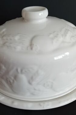 Ceramic Cheese/Cake Dome