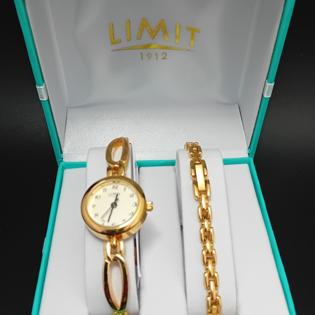 Limit 1912 Watch & Bracelet Set