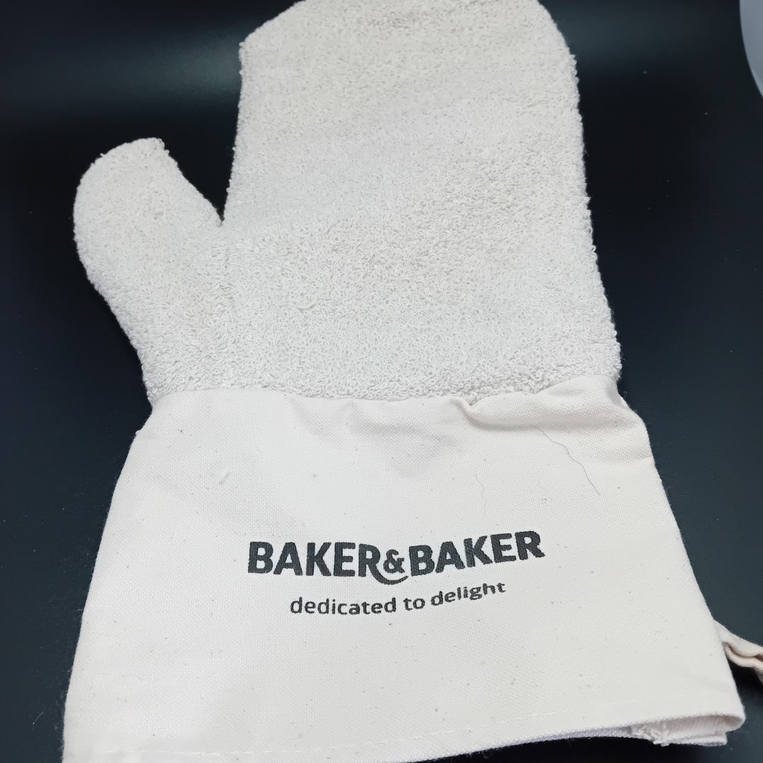 Pair of Protective Baking Gloves