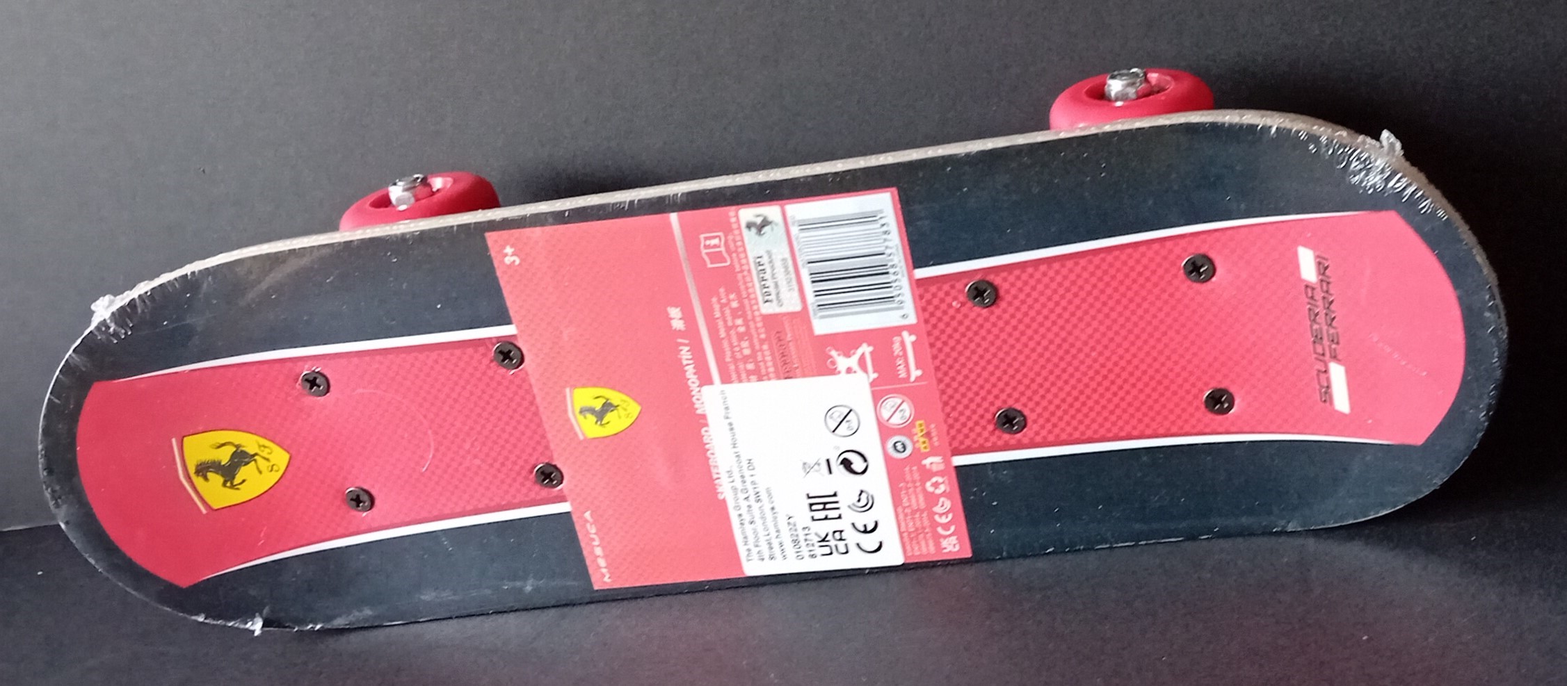 Mesuca Ferrari Kids Skateboard