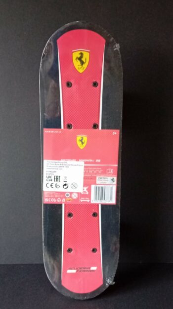 Mesuca Ferrari Kids Skateboard - Image 2