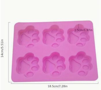 Paw Print Cake Molds - Image 3